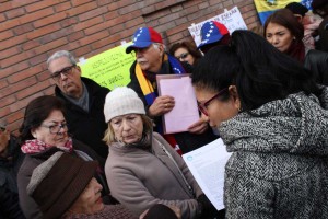 ASOPEJUVECMA entregó documento a la Cónsul de Venezuela en Madrid