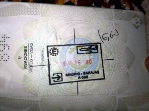 Pasaporte paraguayo inadmitido