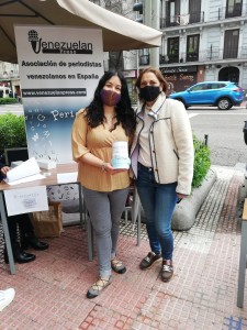 Marianela Balbi en la campaña Una mascarilla para los periodistas en Venezuela